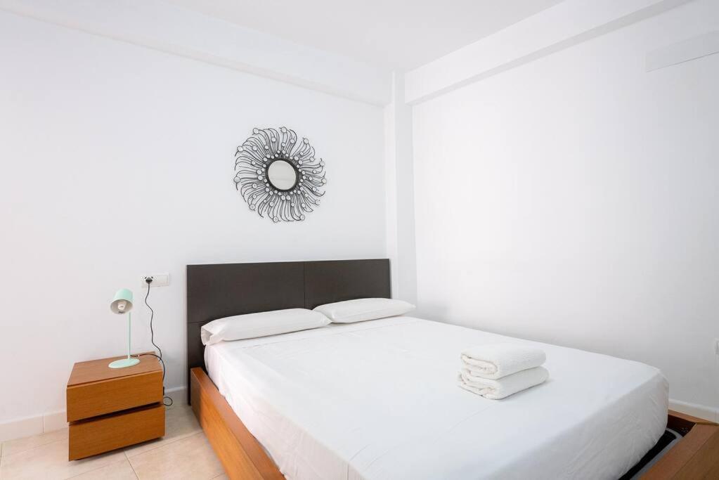 Canasteros Apartments ! Малага Экстерьер фото